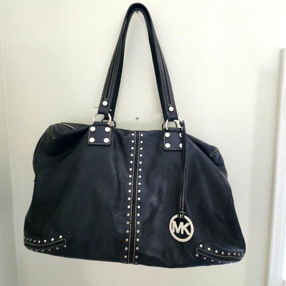 Michael Kors bag - Picture 1 of 13